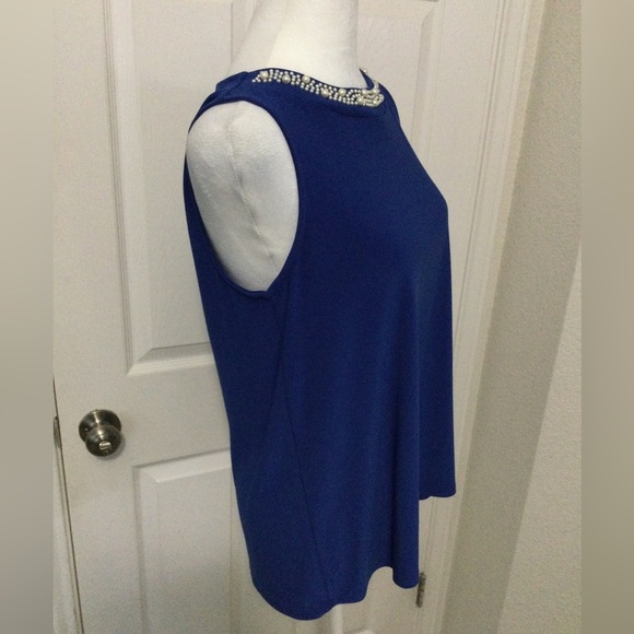 Tiana B. Blue Sleeveless Top with Embellished Neck Size M - Picture 2 of 9